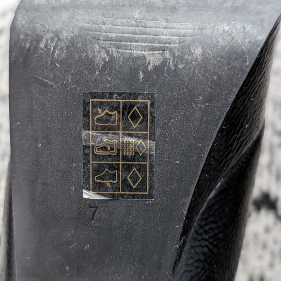 Black vinyl platform boots - Picture 5 of 6